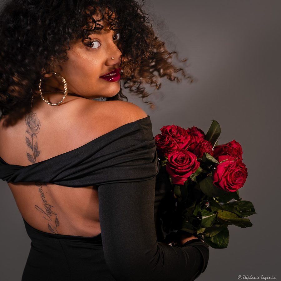 Portrait aux roses